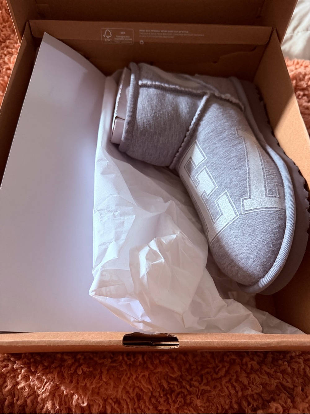 UGG x TELFAR Grey - Picture 4 of 11